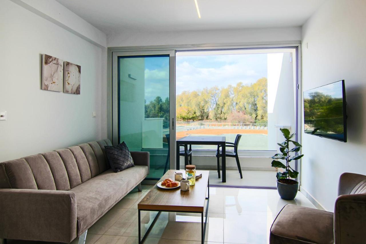 파포스 Phaedrus Living - Seaside Executive Flat Harbour 208 아파트 외부 사진